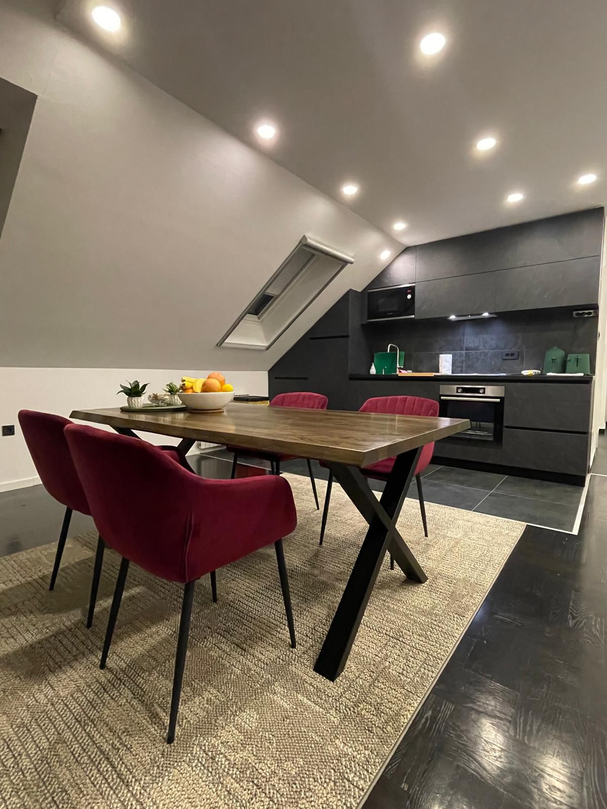 Living room and kitchen at Warehouse 33